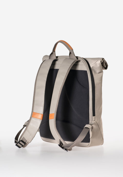 aunts & uncles Tama RE driftwood