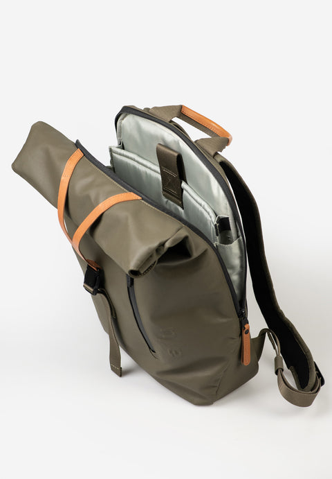 aunts & uncles Tama RE fallen rock