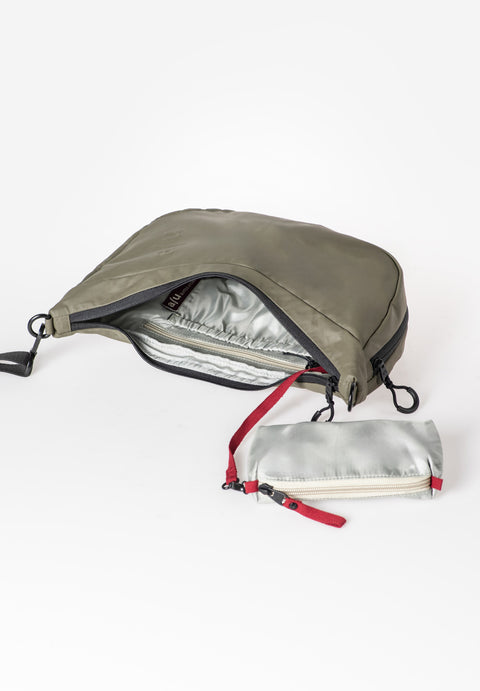 aunts & uncles Umhängetasche Yoshii RE fallen rock