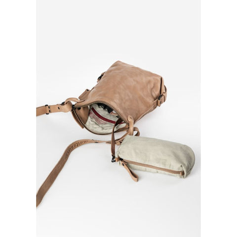 aunts & uncles - Umhängetaschen - aunts & uncles Umhängetasche Mrs. Chocolate Cookie timeless taupe