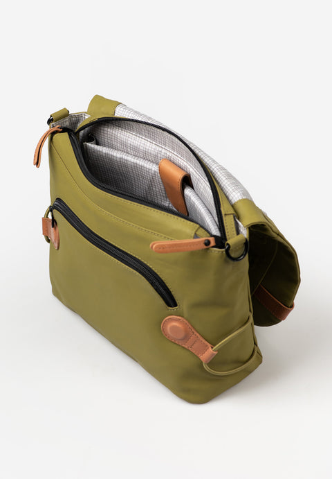 aunts & uncles Umhängetasche Sendai marshland