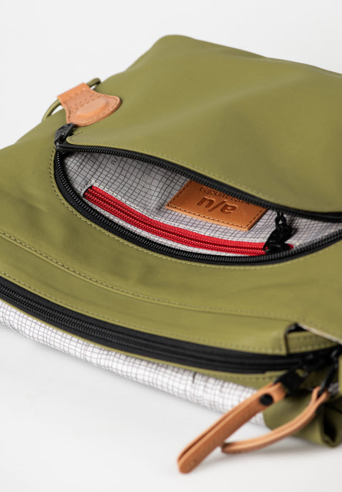 aunts & uncles Umhängetasche Sendai marshland